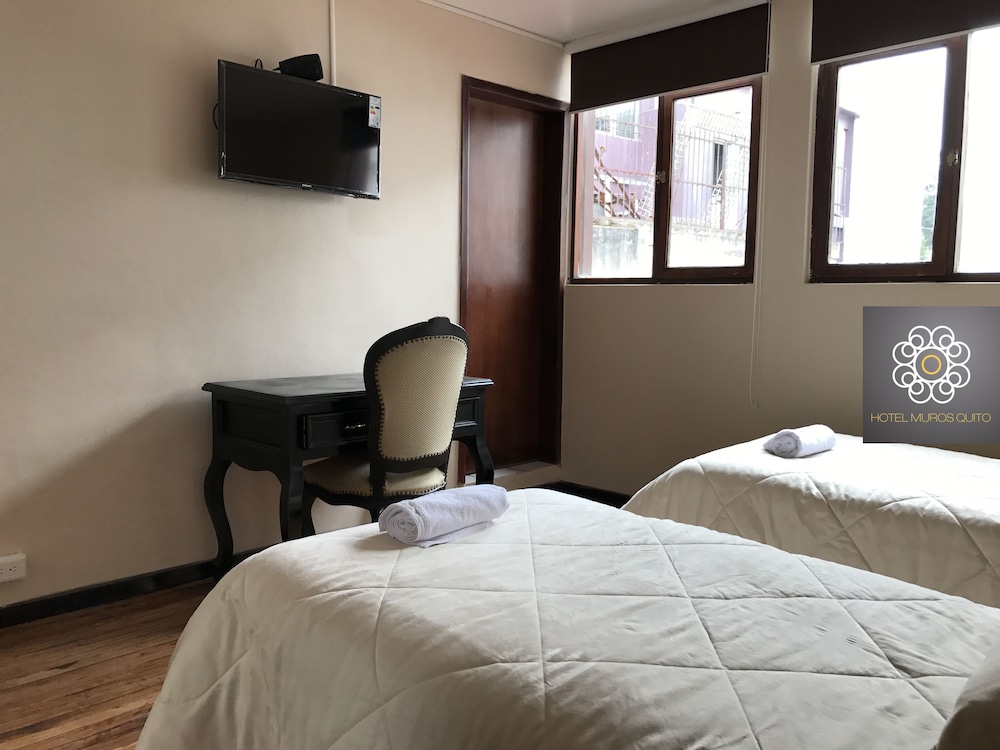 hotel muros quito