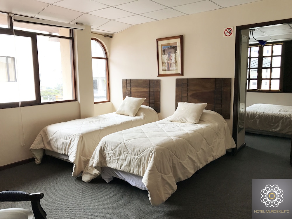hotel muros quito