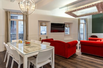 enjoybcn tallers apartment