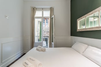 enjoybcn tallers apartment
