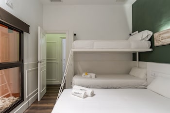 enjoybcn tallers apartment