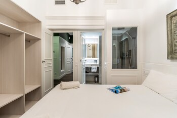 enjoybcn tallers apartment