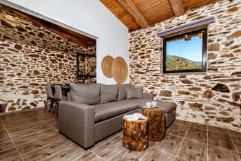 traditional apartments elafos