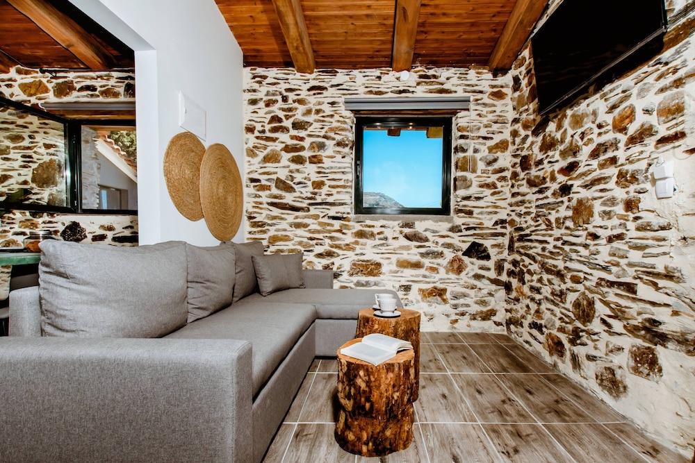 traditional apartments elafos