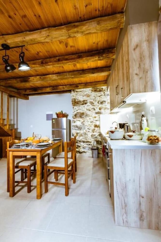 traditional apartments elafos