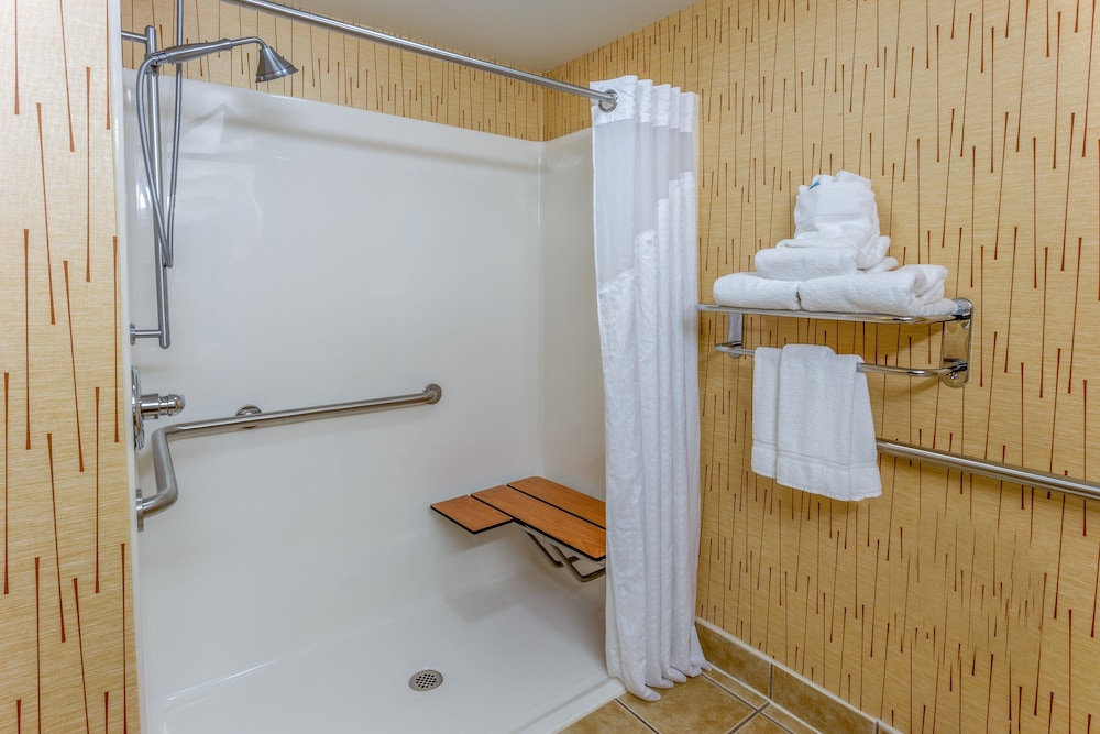 holiday inn express hotel and suites bowling green by ihg