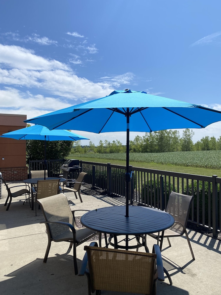 holiday inn express hotel and suites bowling green by ihg