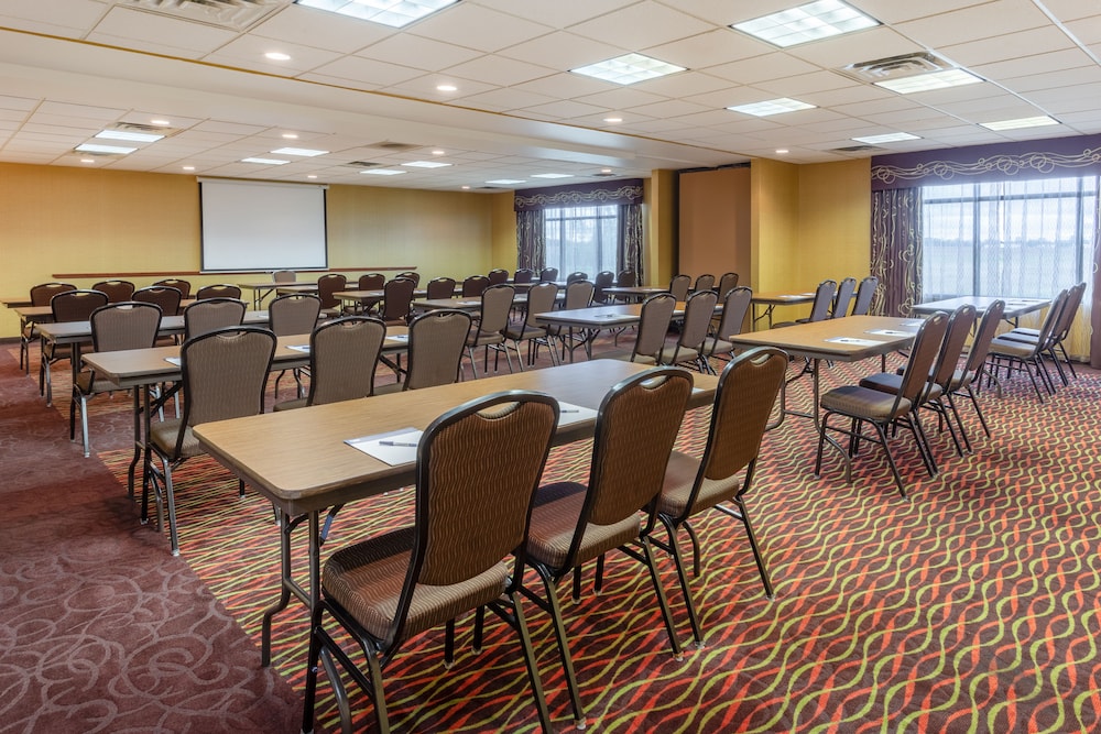 holiday inn express hotel and suites bowling green by ihg