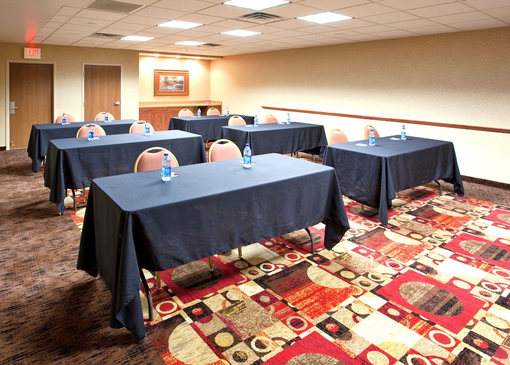 holiday inn express hotel and suites bowling green by ihg