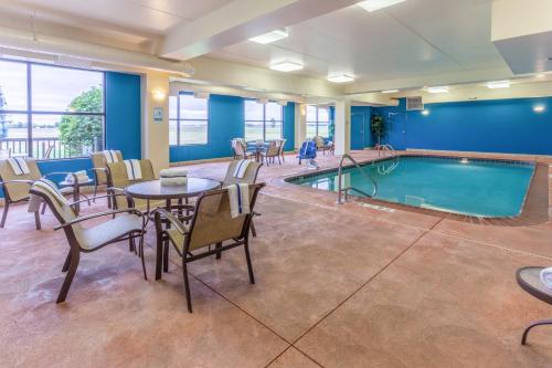 holiday inn express hotel and suites bowling green by ihg