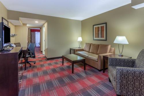 holiday inn express hotel and suites bowling green by ihg