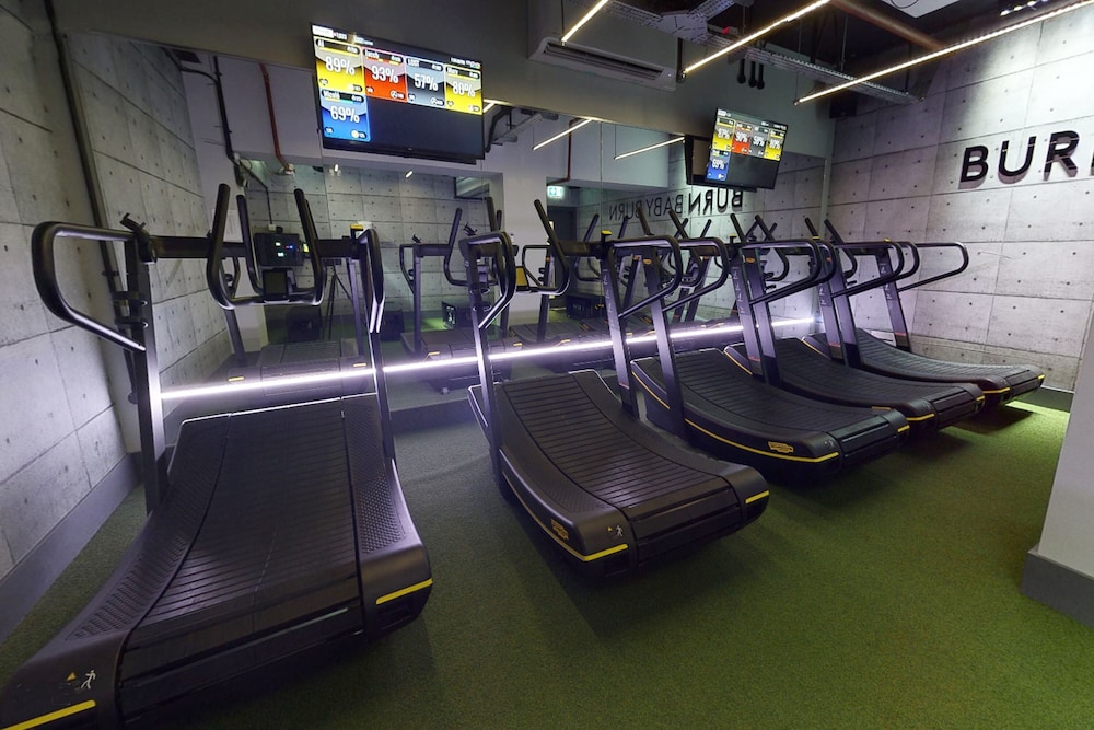 village hotel bracknell