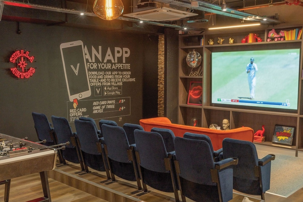 village hotel bracknell