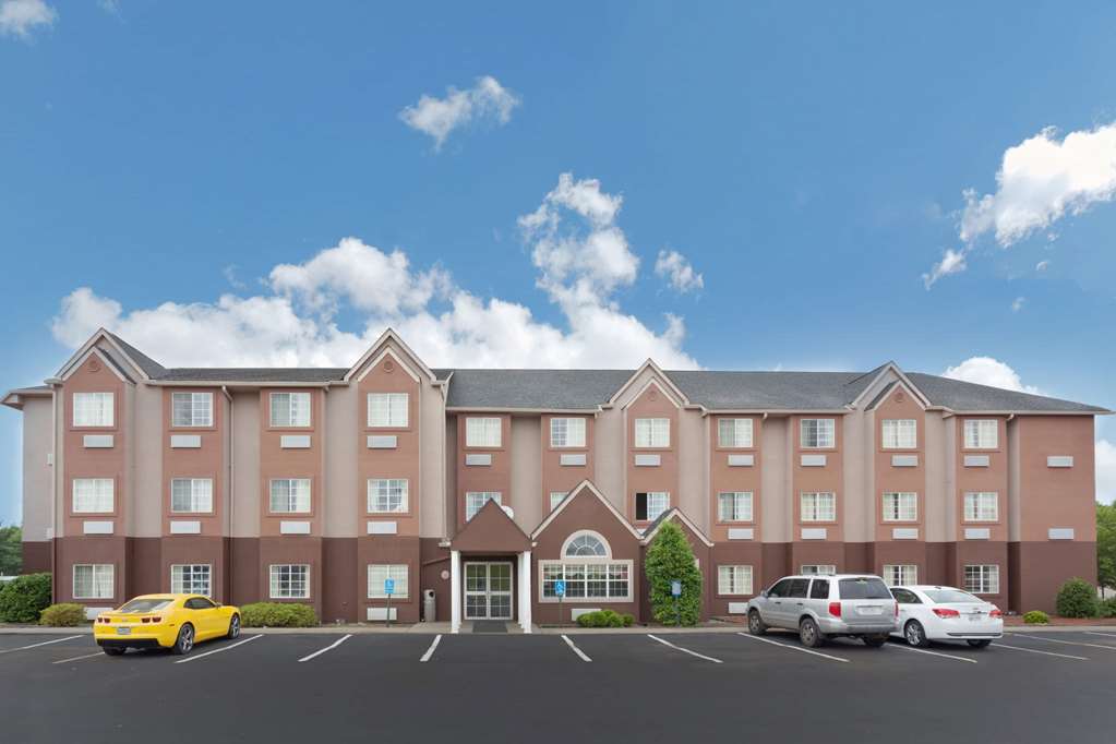 microtel inn and suites by wyndham brandon