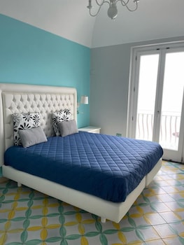 apartments amalfi design sea view
