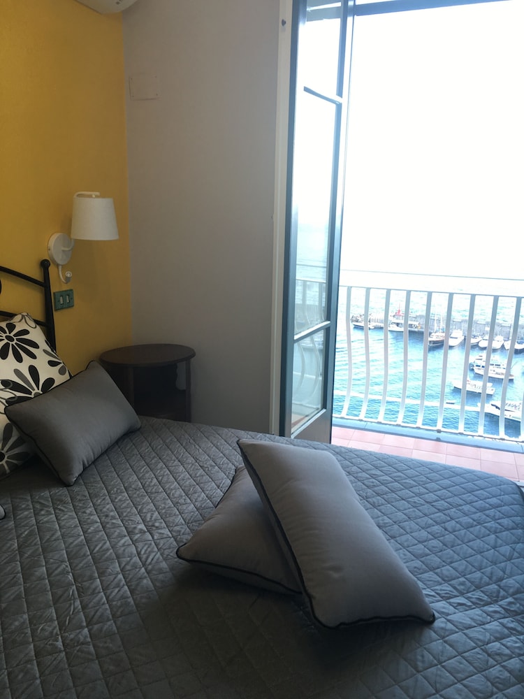 apartments amalfi design sea view