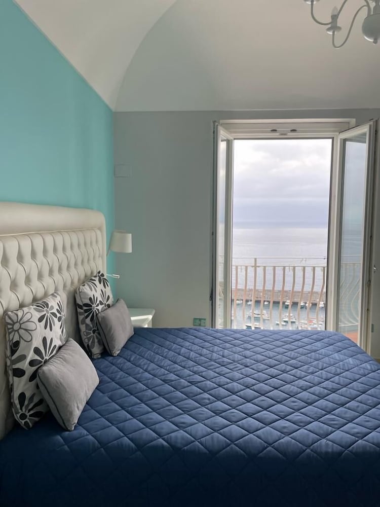 apartments amalfi design sea view