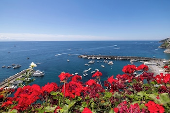 apartments amalfi design sea view