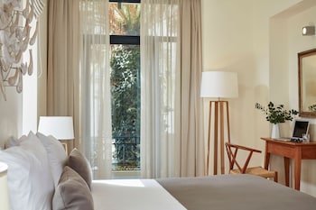 avra city boutique hotel