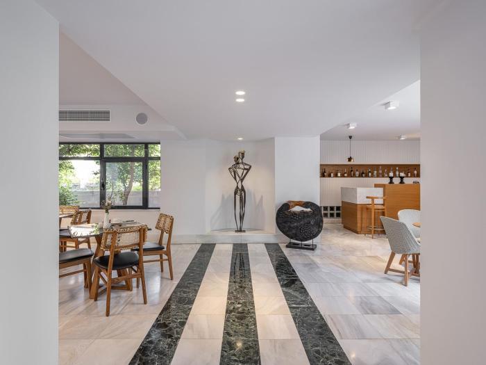 avra city boutique hotel