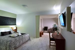 eleftheria hotel