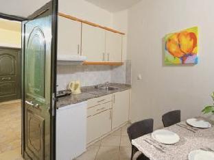 kristalli hotel apartments