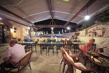 erato hotel