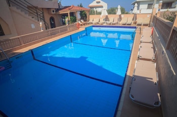 erato hotel