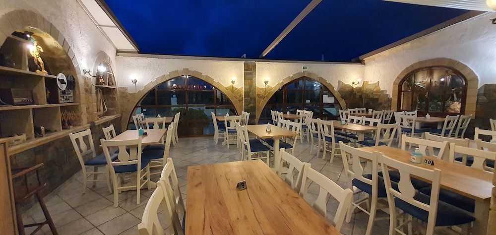 erato hotel