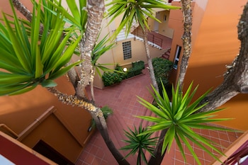elotia hotel