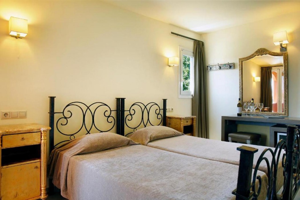 orpheas resort adults only
