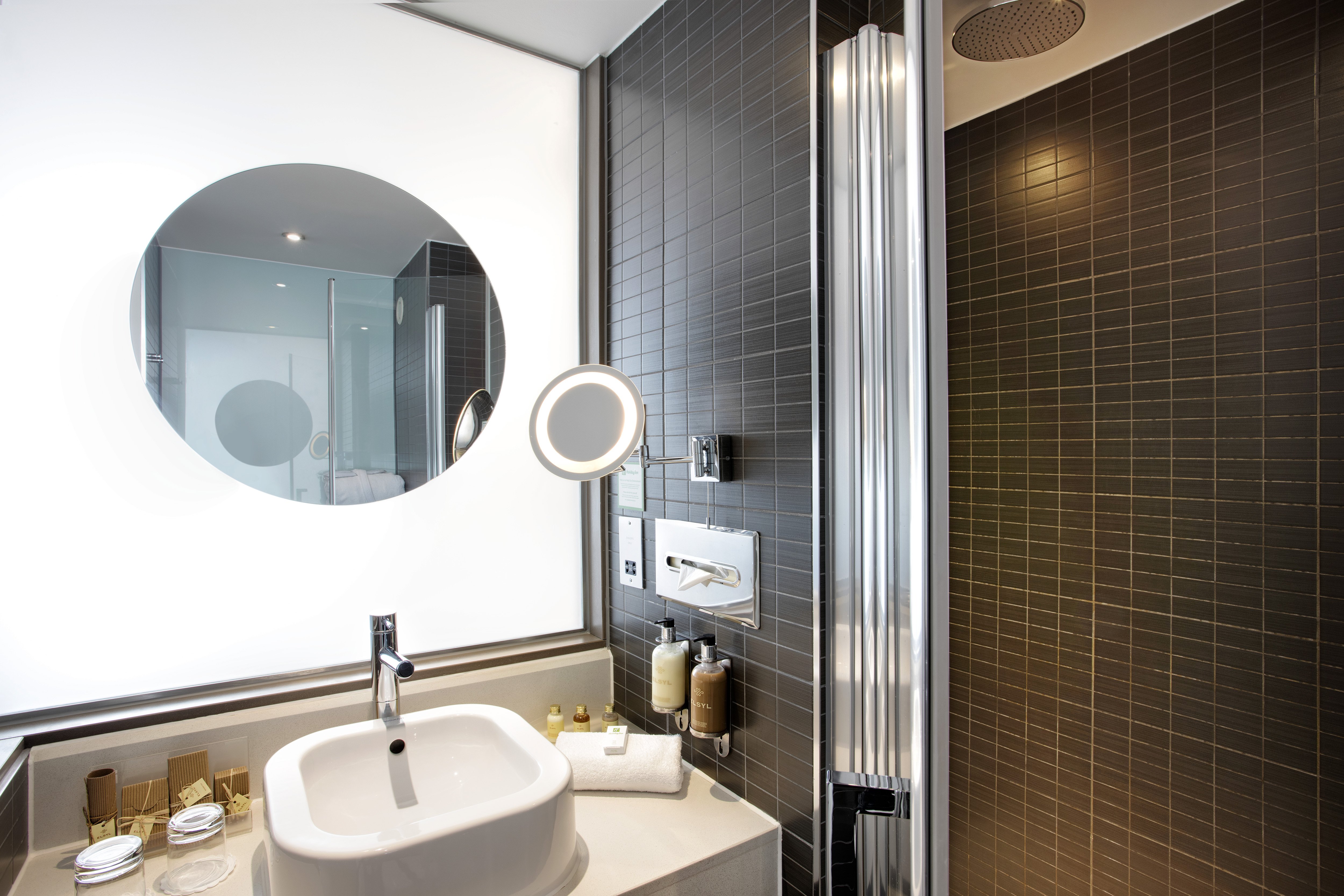 holiday inn bristol city centre by ihg