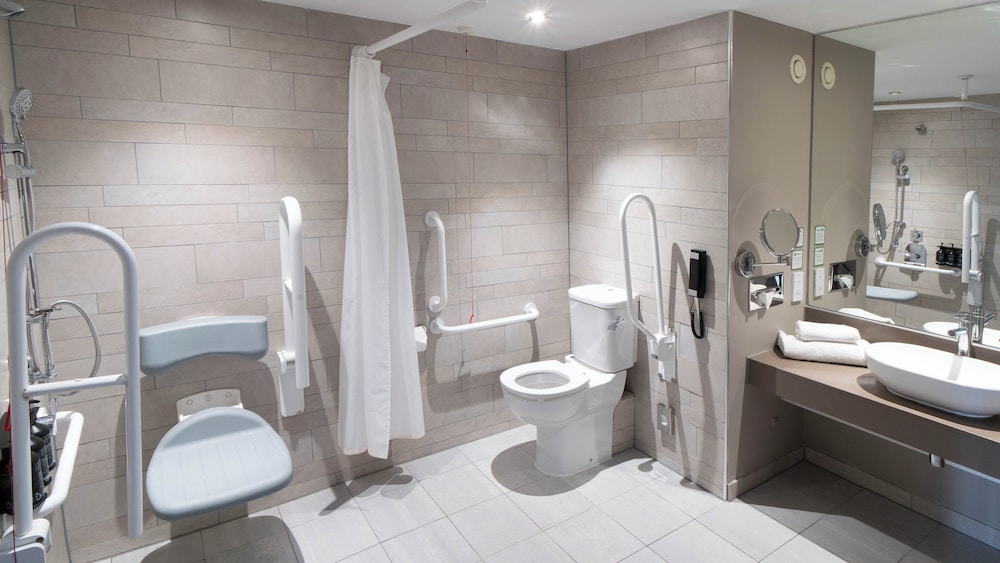 holiday inn bristol city centre by ihg