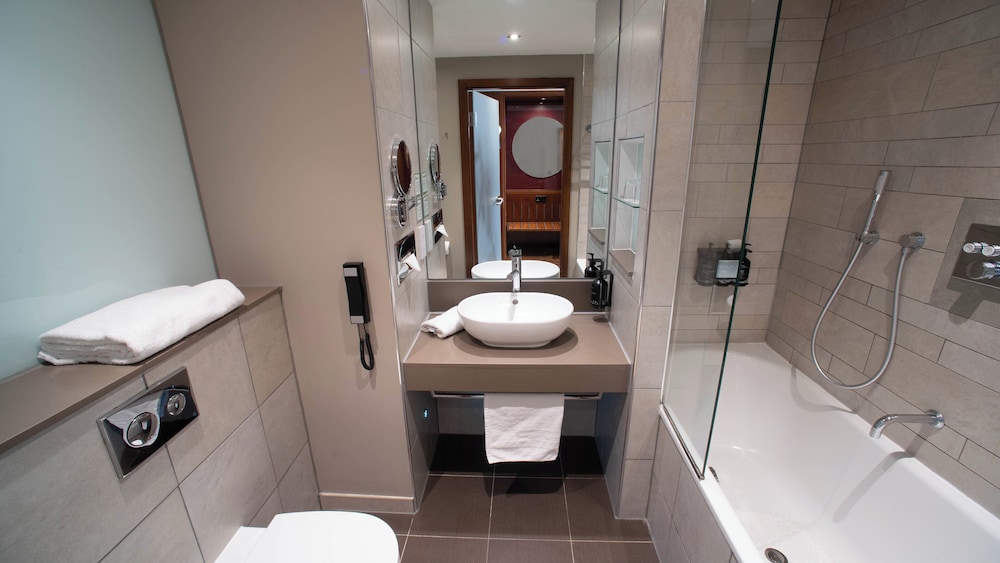 holiday inn bristol city centre by ihg