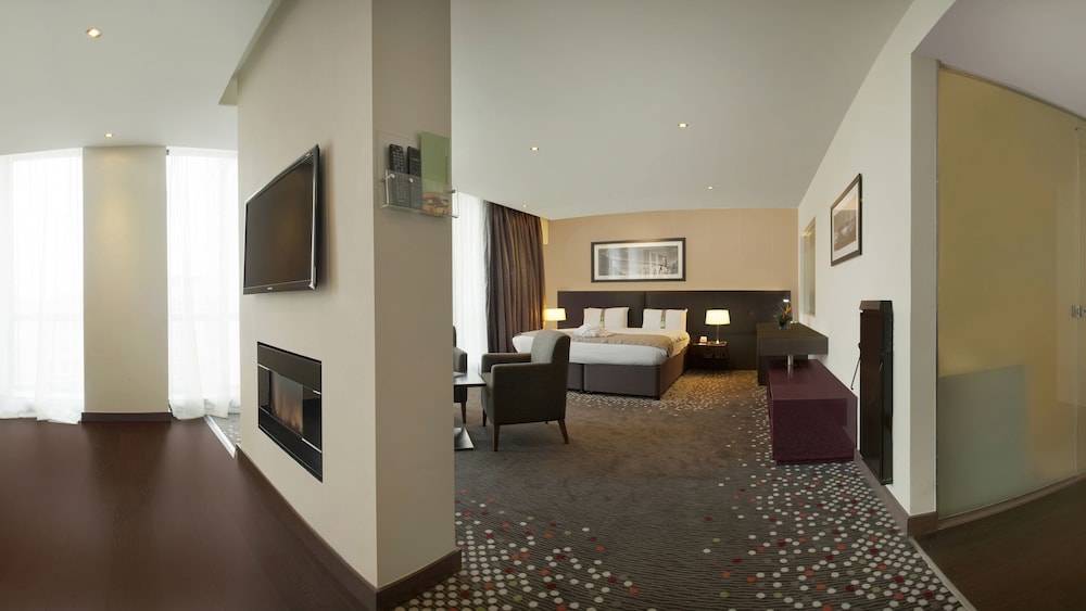 holiday inn bristol city centre by ihg
