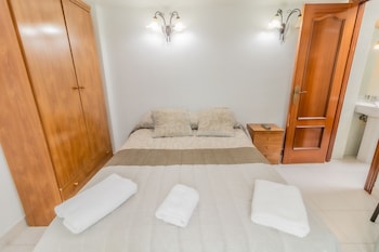 hostal restaurante la buena villa by vivere stays