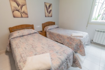 hostal restaurante la buena villa by vivere stays