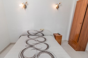 hostal restaurante la buena villa by vivere stays