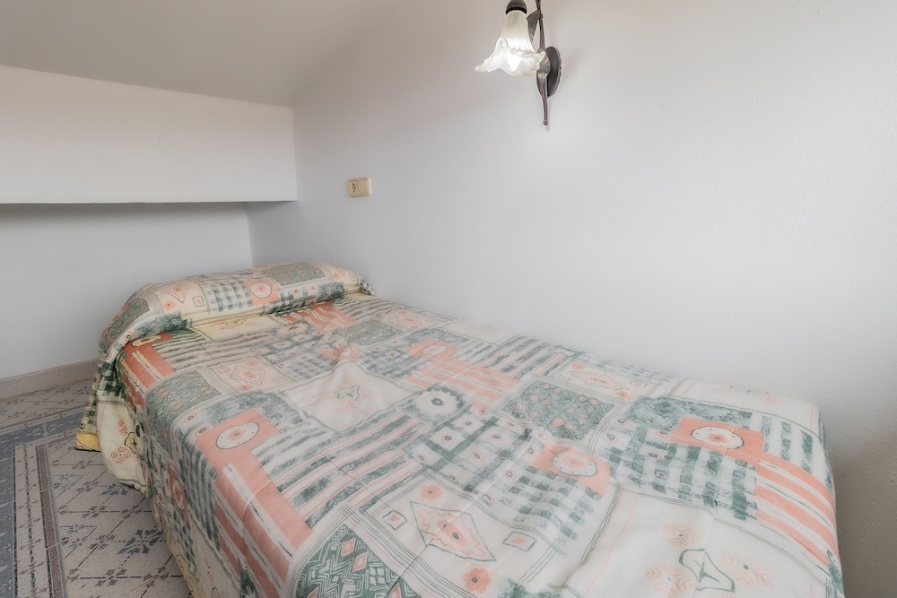 hostal restaurante la buena villa by vivere stays