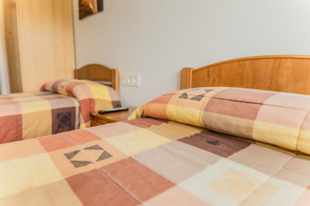 hostal restaurante la buena villa by vivere stays