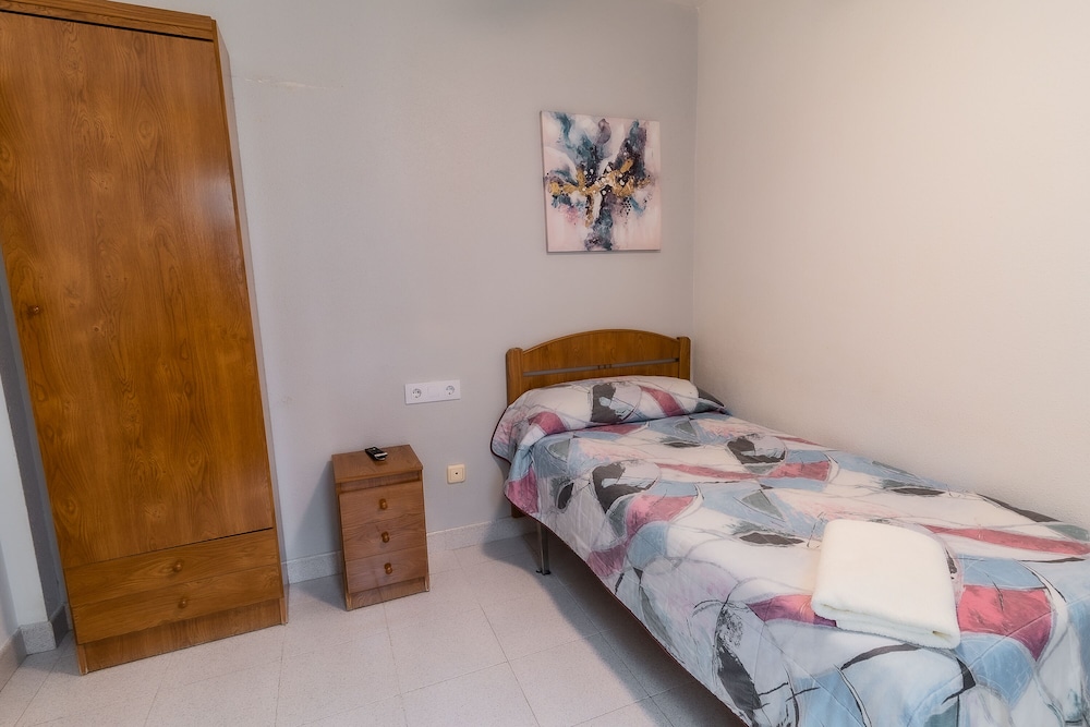 hostal restaurante la buena villa by vivere stays