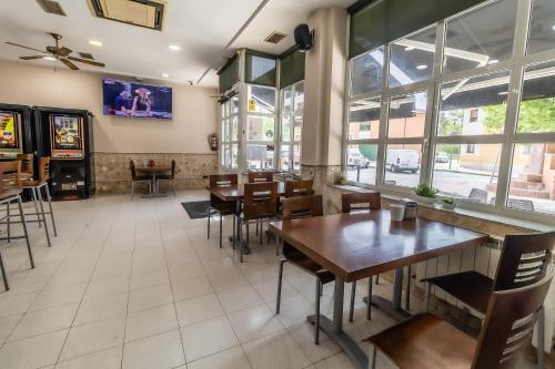 hostal restaurante la buena villa by vivere stays