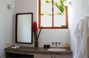 los patios hotel