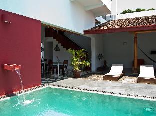 los patios hotel