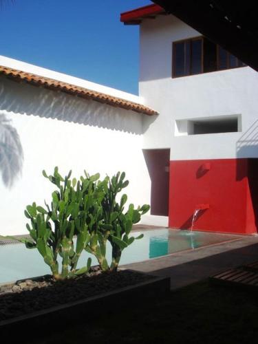 los patios hotel