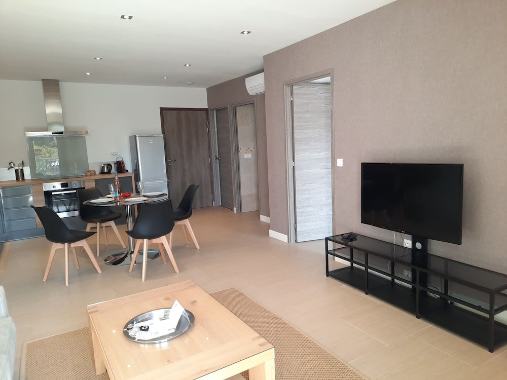 Hpc Suites,,4 star