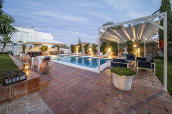 bandb arena sevilla