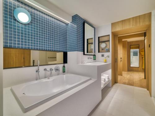 the tawana bangkok