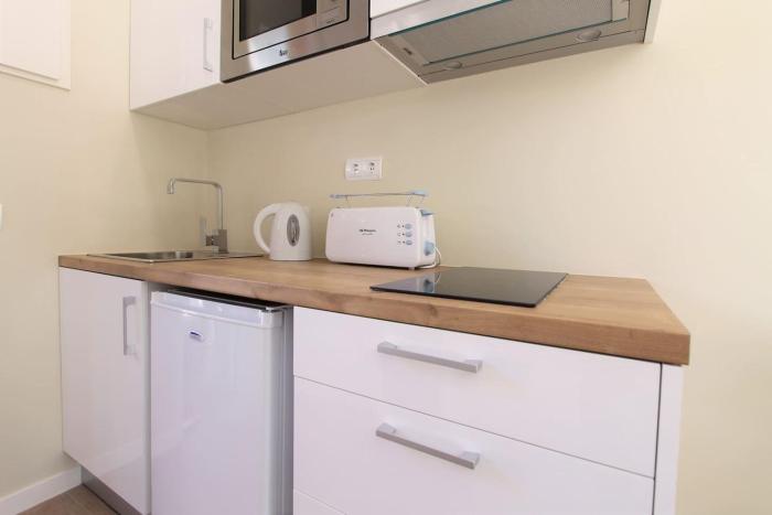 petit bijou beach apartment iii