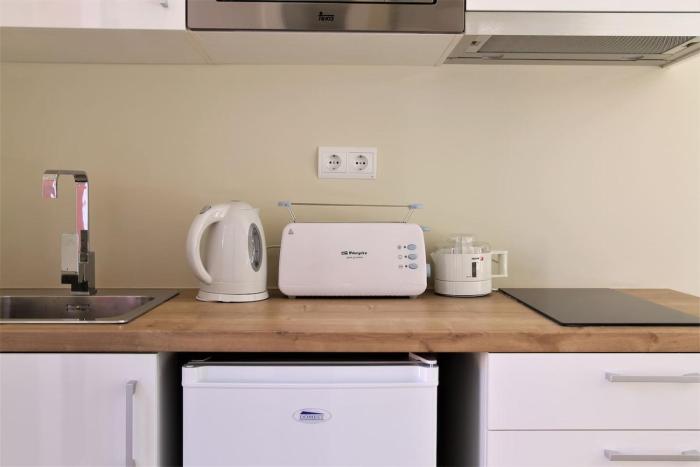 petit bijou beach apartment iii